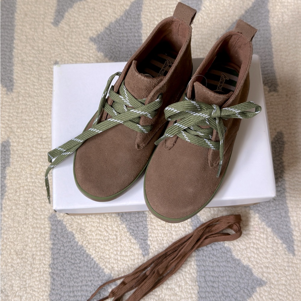 BNWOT Hanna Andersson Toddler Size 11 Suede Boots